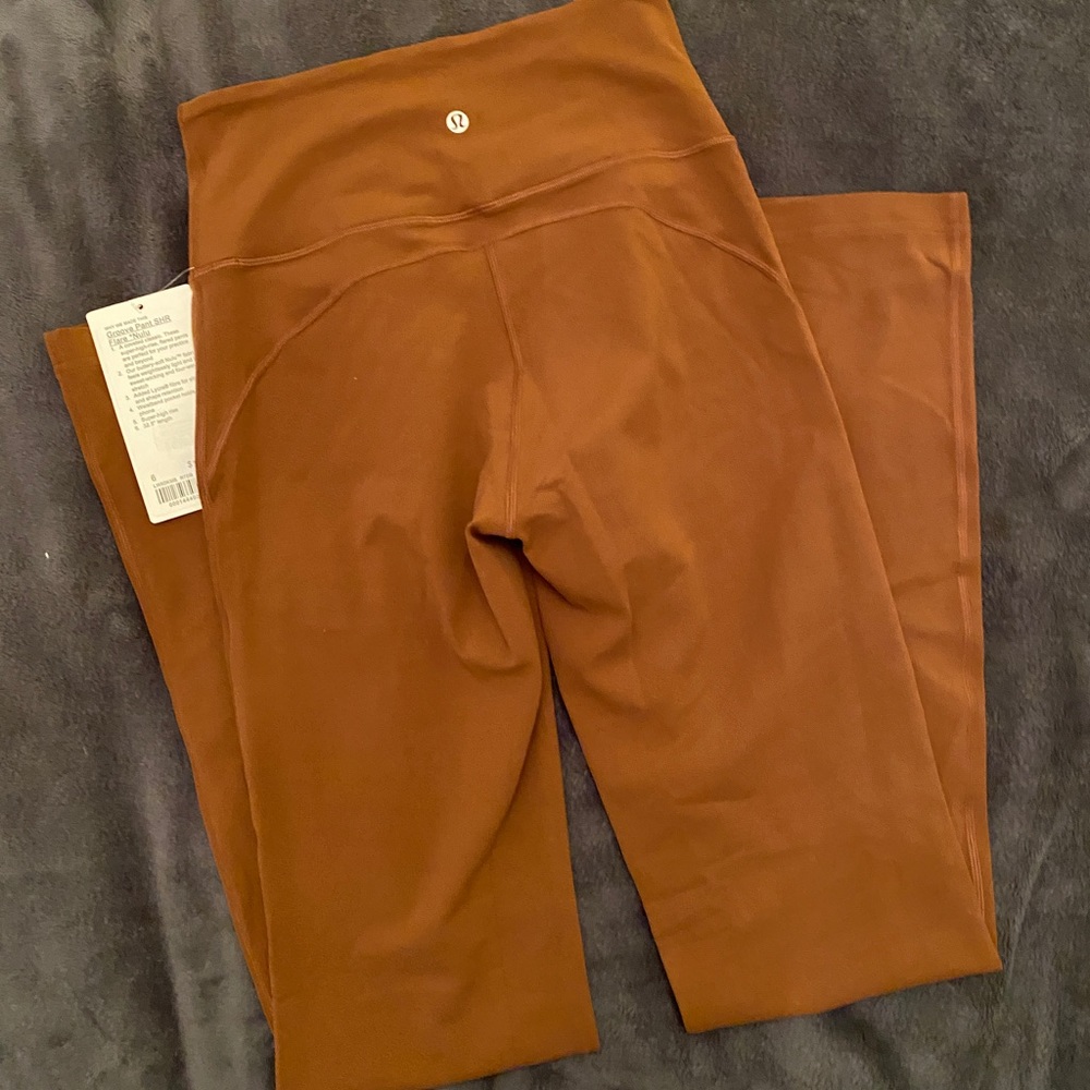 NWT Lululemon Groove Pants